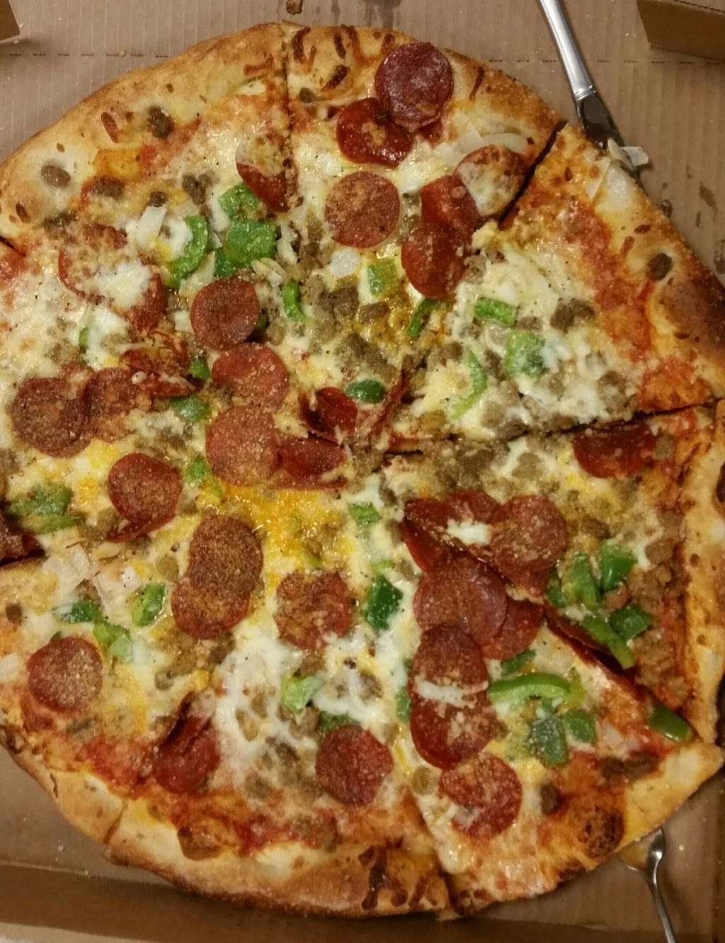 Mamma Leones Pizza | 650 E Red Bridge Rd, Kansas City, MO 64131, USA | Phone: (816) 943-1760