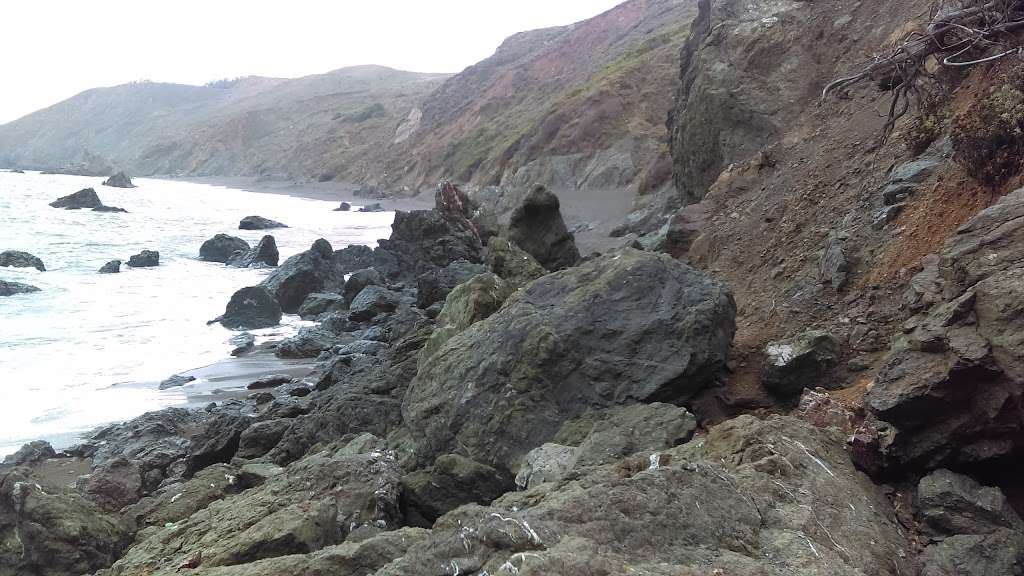 Upper Fishermans parking lot | Black Sands Beach Trail, Mill Valley, CA 94941, USA