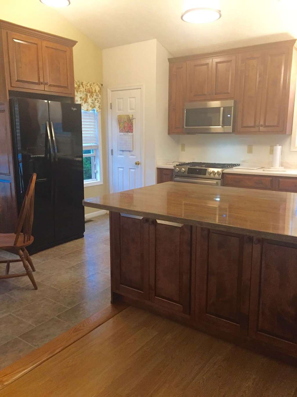 Elwood McIntire Kitchen Specialists | 144 Bruce Dr, Winchester, VA 22601, USA | Phone: (540) 662-2296