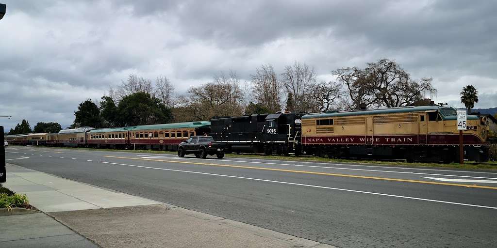 Gas Station | 800 St Helena Hwy, St Helena, CA 94574, USA