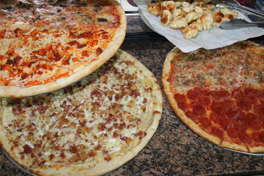 Brooklyn Pizza | 5273 US-9W, Newburgh, NY 12550 | Phone: (845) 568-3311