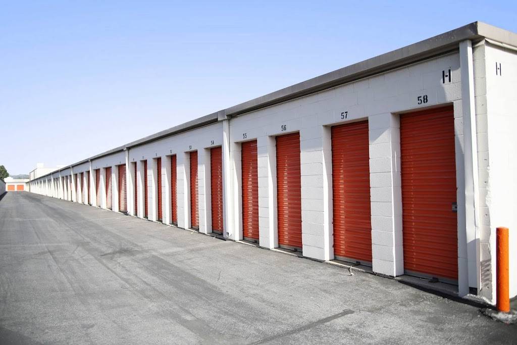 Public Storage | 501 Pacific Coast Hwy, Wilmington, CA 90744, USA | Phone: (424) 703-3243