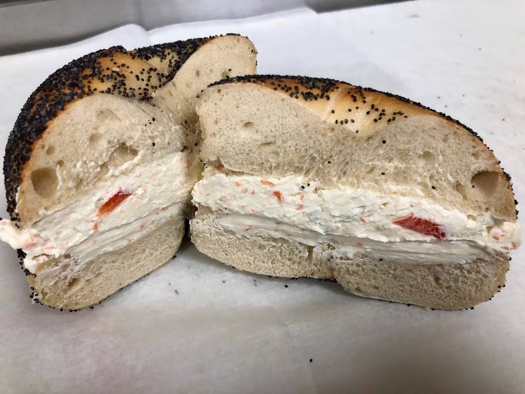 Manhasset Bagels | 510 Plandome Rd, Manhasset, NY 11030, USA | Phone: (516) 627-8100