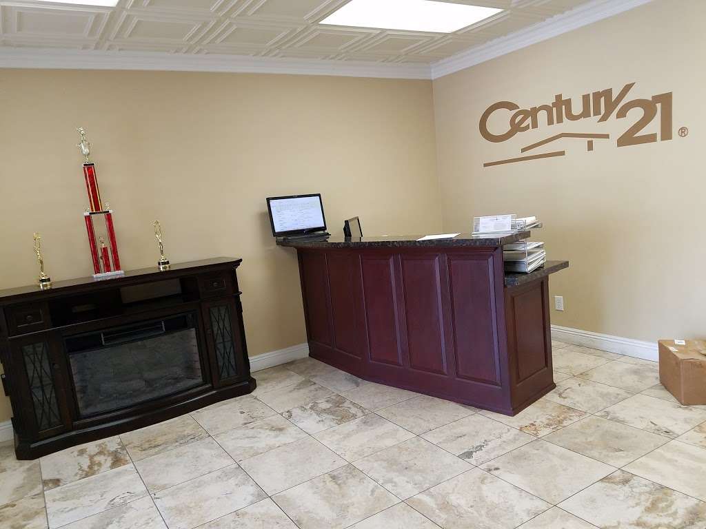 CENTURY 21 Doug Anderson & Associates, Inc. | 1727 W Ave K #102, Lancaster, CA 93534, USA | Phone: (661) 945-4521