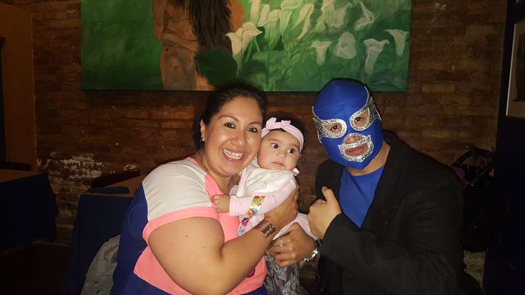 La Encantada Restaurant | 3437 W North Ave, Chicago, IL 60647, USA | Phone: (773) 489-5026