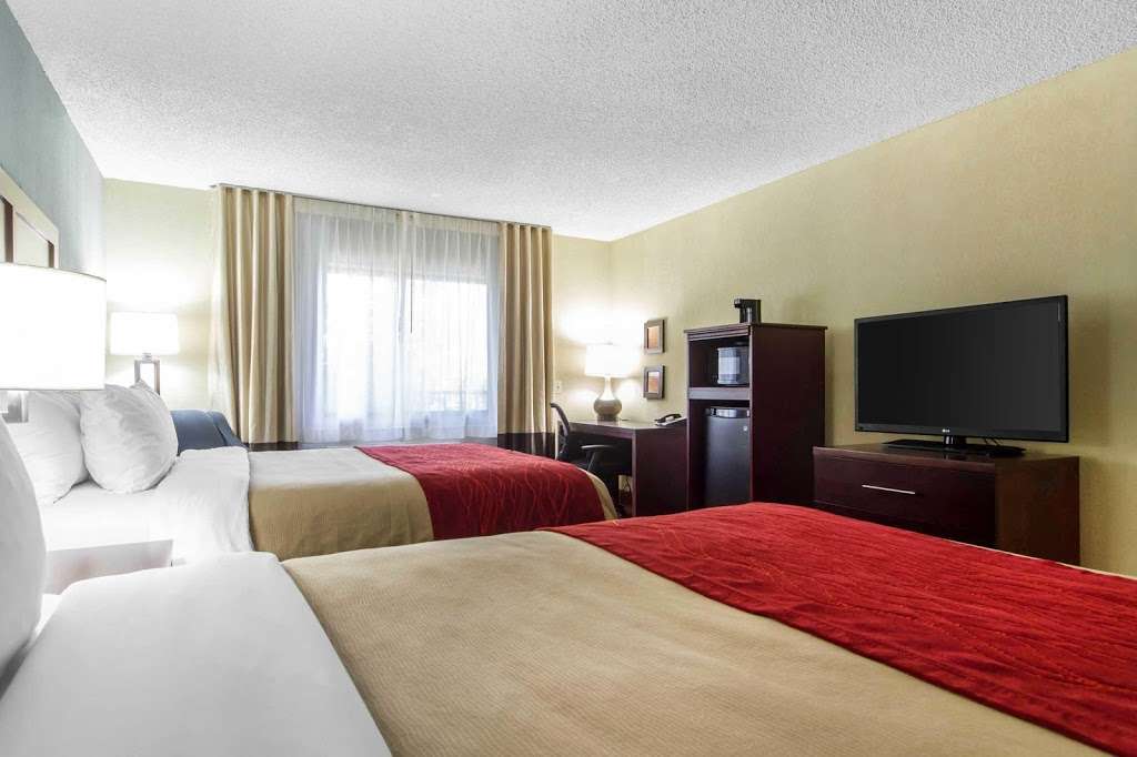 Comfort Inn & Suites | 5977 Mowry Ave, Newark, CA 94560, USA | Phone: (510) 795-7995