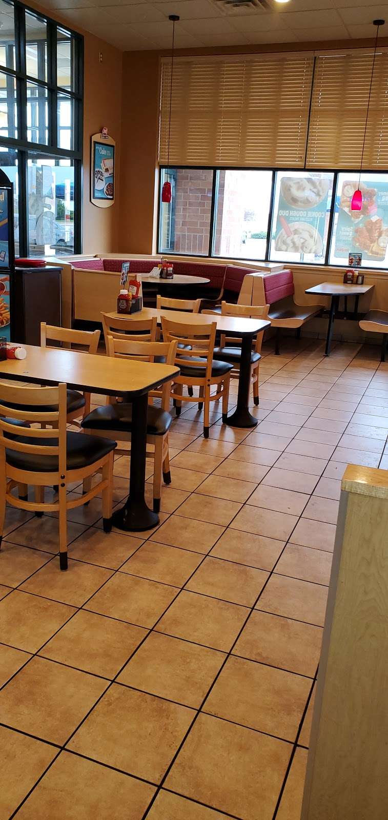 Dairy Queen Grill & Chill | S69W15459 W Janesville Rd, Muskego, WI 53150, USA | Phone: (414) 422-9740