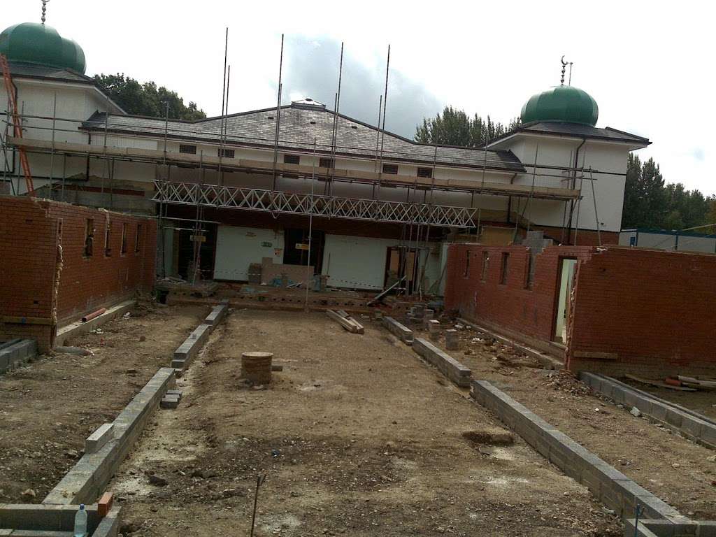 Crawley Mosque | Crawley Mosque, Broadwood Rise, Crawley RH11 9SE, UK | Phone: 01293 553070