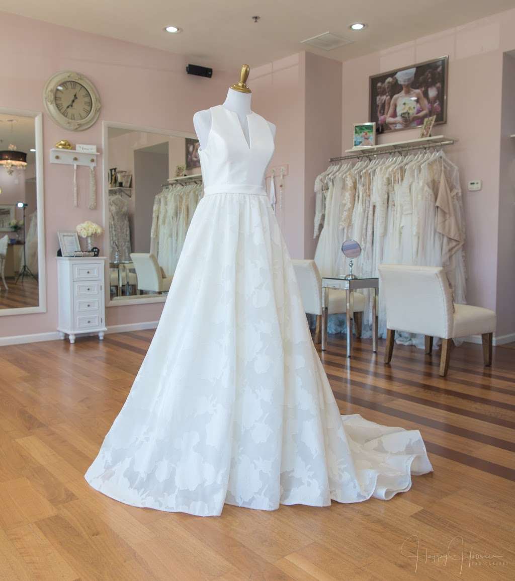 Here Comes The Dress | 850 E 1050 N #101, Chesterton, IN 46304, USA | Phone: (219) 728-1328
