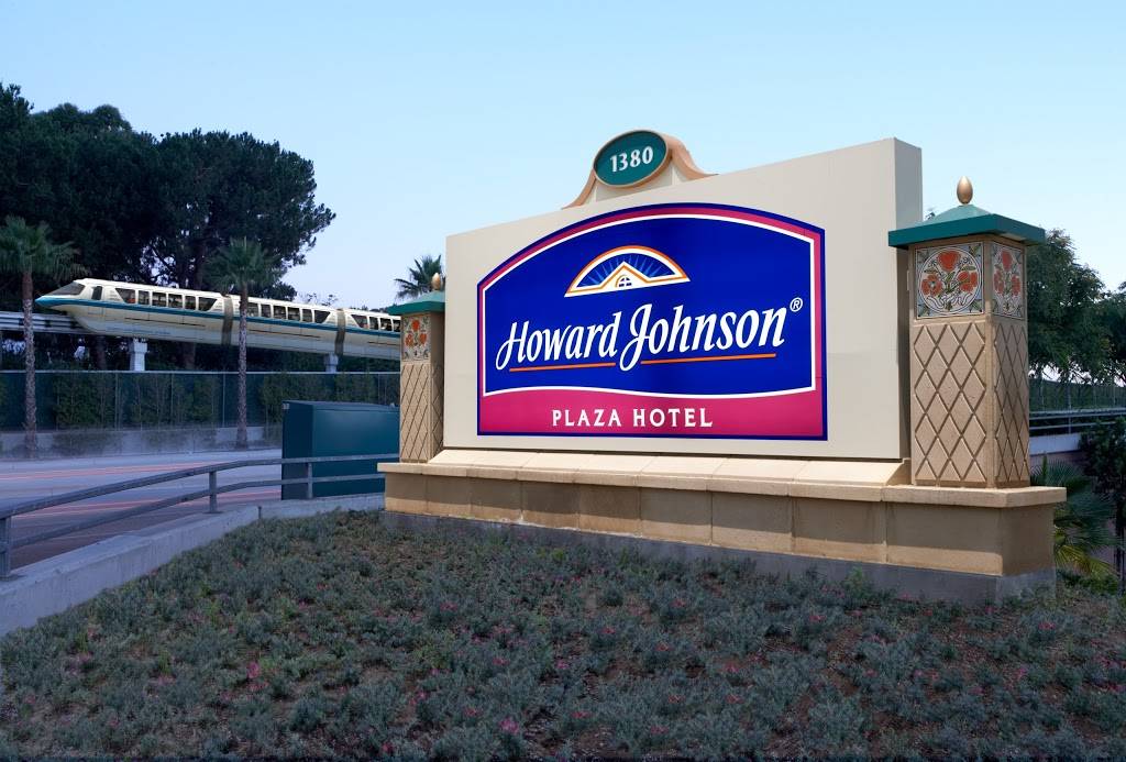 Howard Johnson Anaheim Hotel and Water Playground | 1380 S Harbor Blvd, Anaheim, CA 92802, USA | Phone: (714) 776-6120