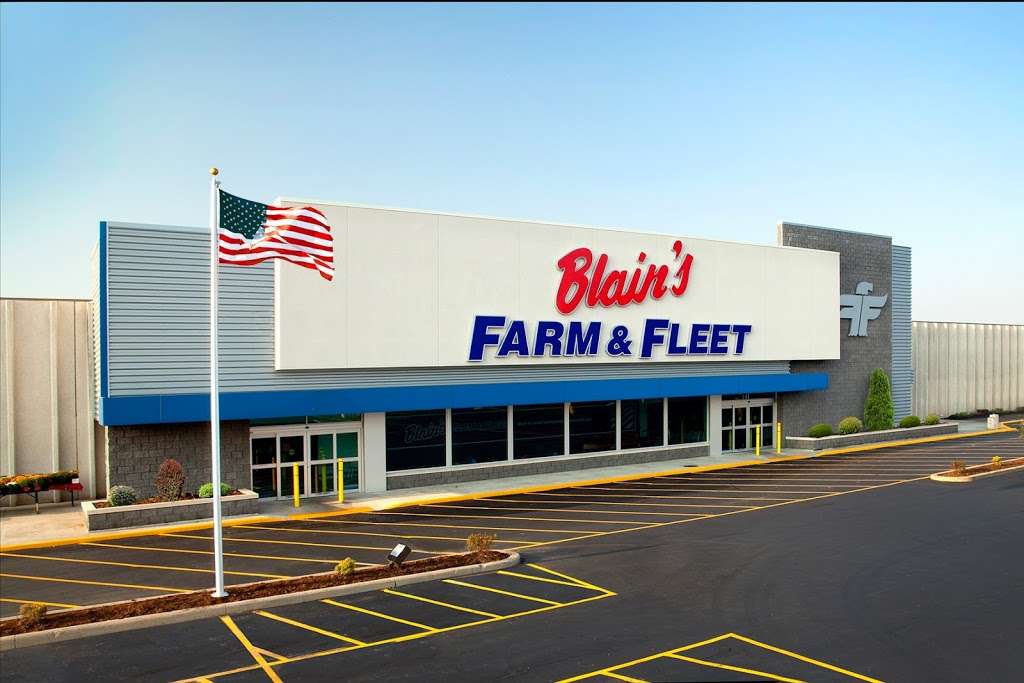 Blains Farm & Fleet | 501 W Rawson Ave, Oak Creek, WI 53154, USA | Phone: (414) 764-6606