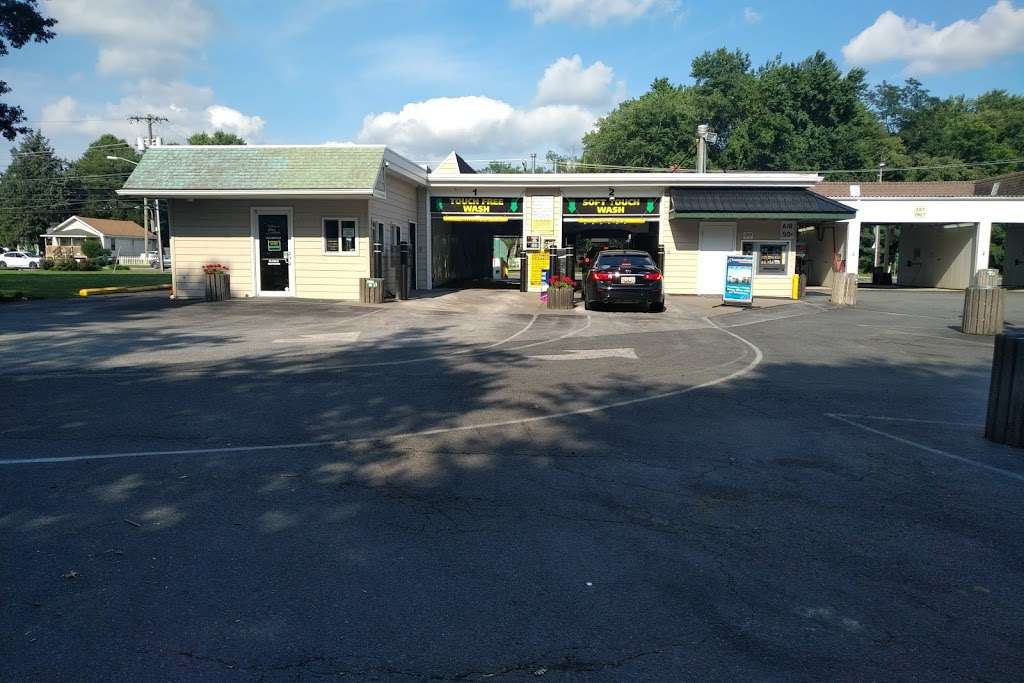 Elkton Car Wash | 501 N Bridge St, Elkton, MD 21921, USA | Phone: (410) 398-2022