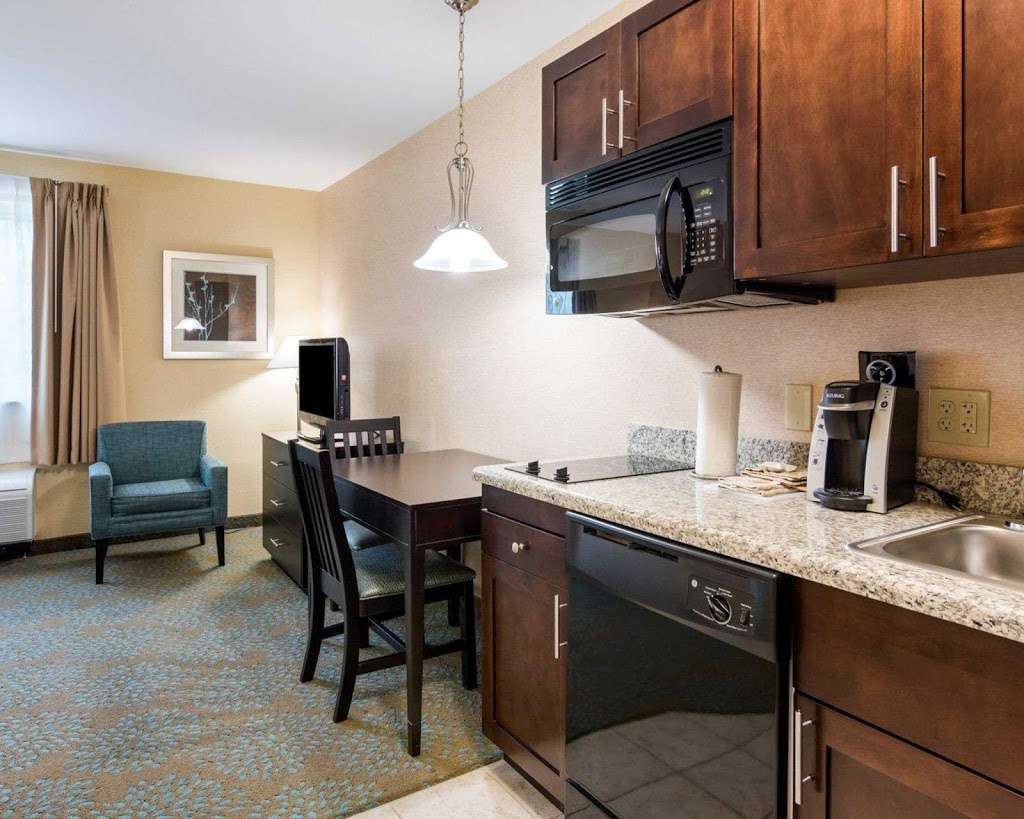 Suburban Extended Stay Hotel Quantico | 3097 Jefferson Davis Hwy, Stafford, VA 22554, USA | Phone: (540) 288-9051