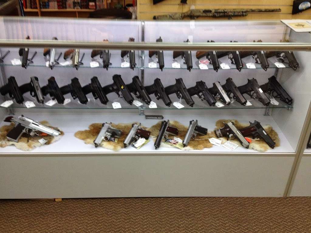 Odessa Pawn & Gun Shop | 210 S 2nd St, Odessa, MO 64076 | Phone: (816) 230-8661