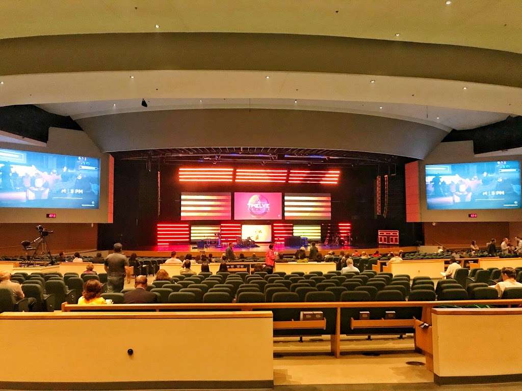 McLean Bible Church | 8925 Leesburg Pike, Vienna, VA 22182, USA | Phone: (703) 790-5590