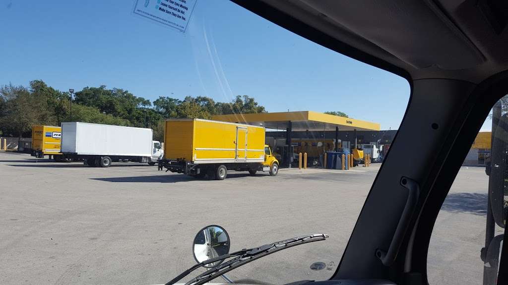 Penske Truck Rental | 1700 Kathleen Rd, Lakeland, FL 33805, USA | Phone: (863) 686-6136