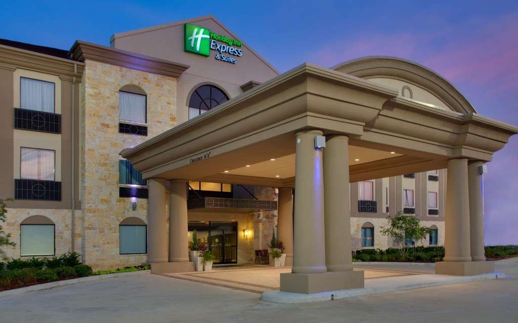 Holiday Inn Express & Suites Houston Energy Corridor-W Oaks | 2205 Barker Oaks Dr, Houston, TX 77077 | Phone: (281) 497-9888