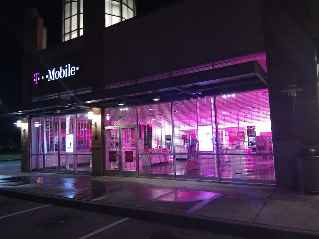 T-Mobile | 3003 North George Bush Freeway, Suite 200, Garland, TX 75040, USA | Phone: (972) 495-3417