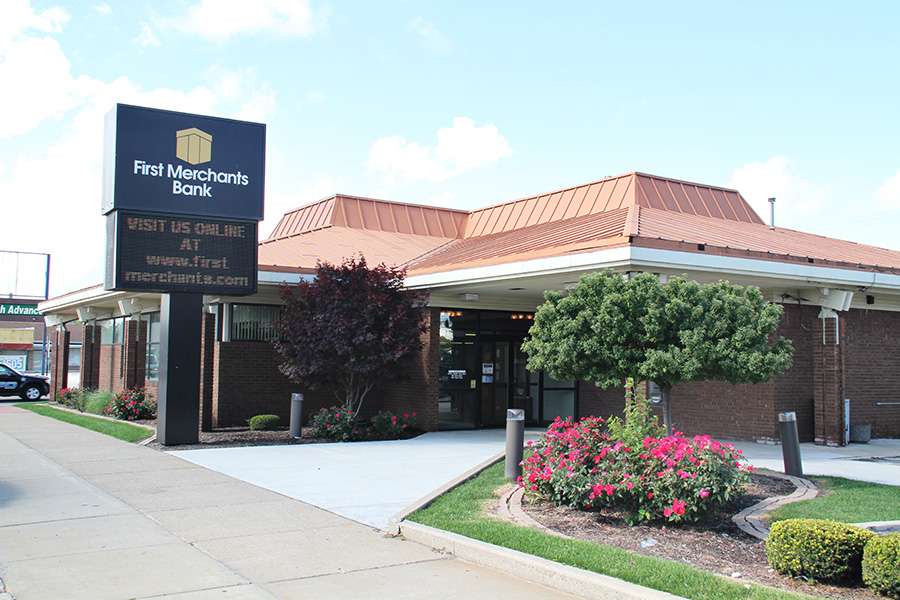 First Merchants Bank | 4740 Indianapolis Blvd, East Chicago, IN 46312, USA | Phone: (219) 228-2272