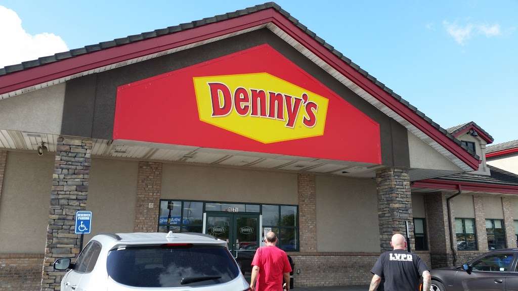 Dennys | 1876 East Fwy, Baytown, TX 77521, USA | Phone: (281) 424-1043