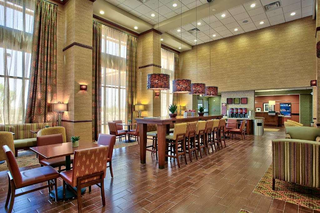 Hampton Inn & Suites Scottsdale/Riverwalk | 9550 E Talking Stick Way, Scottsdale, AZ 85256, USA | Phone: (480) 270-5393