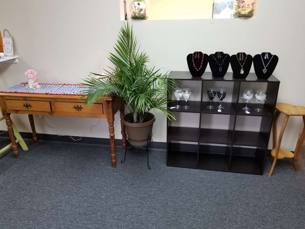 Forever After Finds | 67 South Main St Second Floor, Oswego, IL 60543, USA | Phone: (331) 725-4684