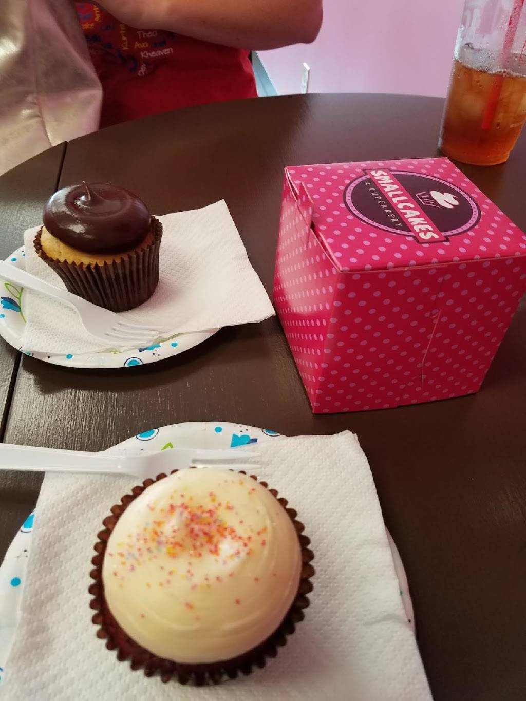 SMALLCAKES | 7130 W Maple St #220, Wichita, KS 67209, USA | Phone: (316) 942-2253