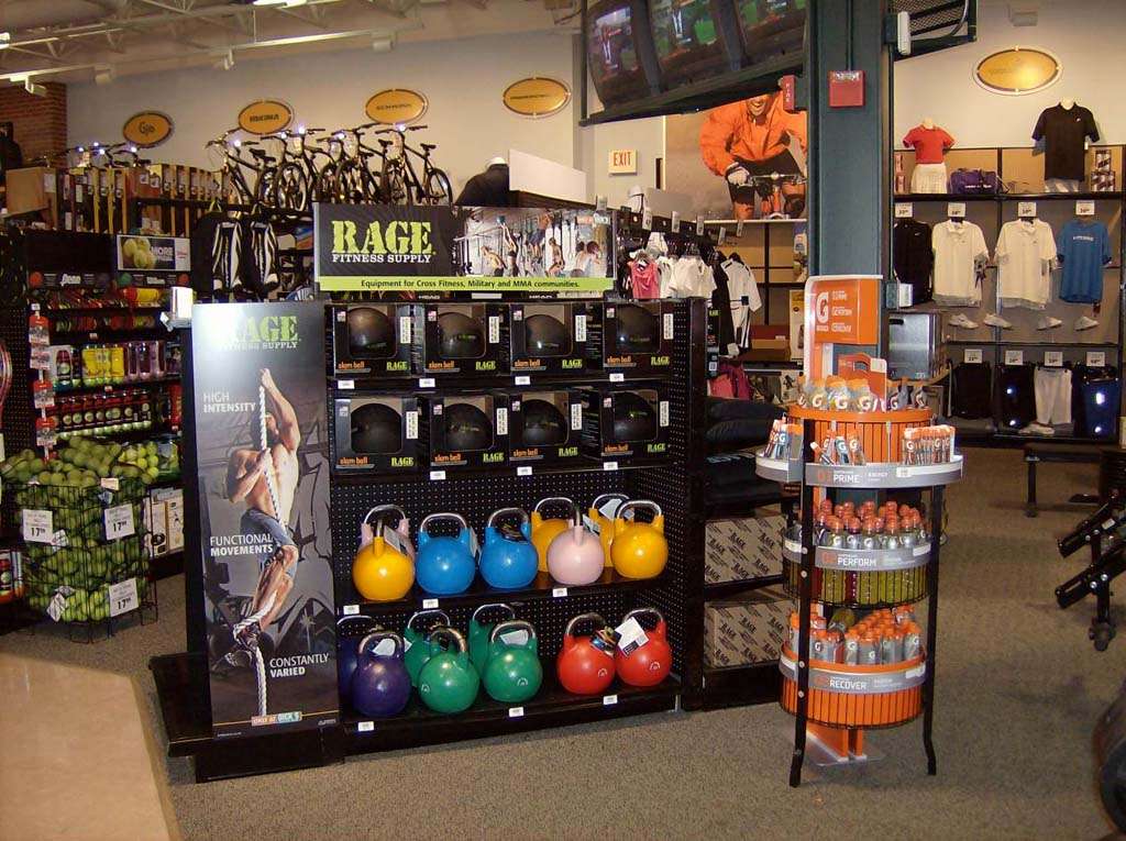 DICKS Sporting Goods | 1201 Broadway, Saugus, MA 01906 | Phone: (781) 233-0476