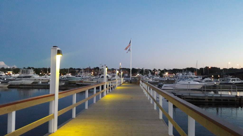 Bridge Marina on the Merrimack River | 179 Bridge Rd, Salisbury, MA 01952, USA | Phone: (978) 465-1153