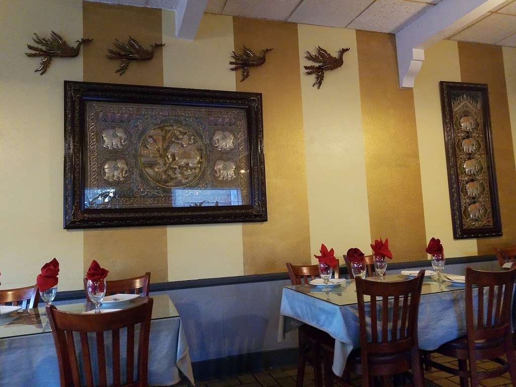 Bua Thai | 12378 Poway Rd C, Poway, CA 92064, USA | Phone: (858) 679-7073