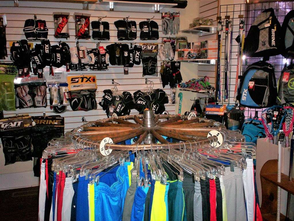 Wilton Sport Shop | 426 Danbury Rd, Wilton, CT 06897, USA | Phone: (203) 762-8631