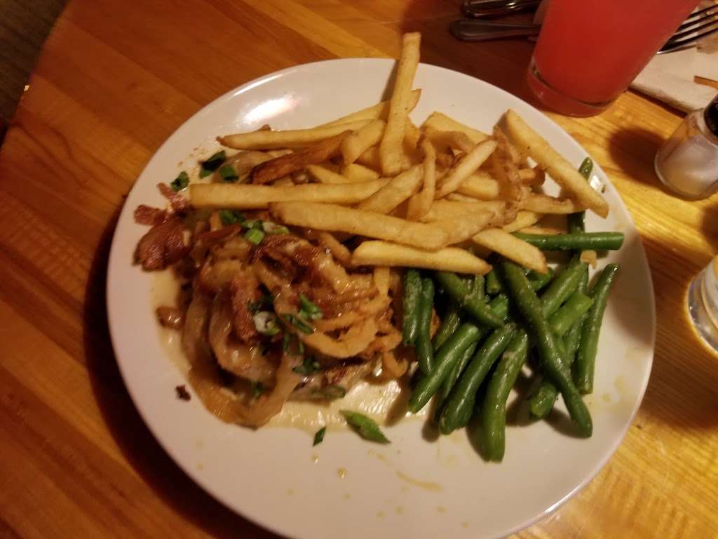 Applebees Grill + Bar | 14990 E Orange Lake Blvd, Kissimmee, FL 34747, USA | Phone: (407) 465-5506