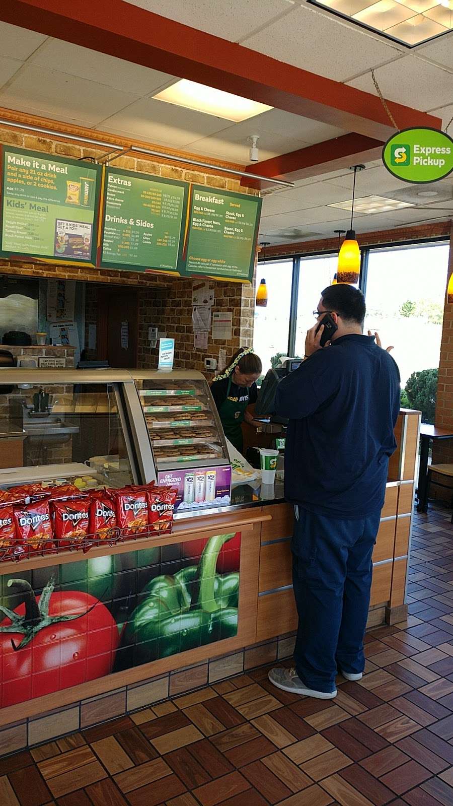 Subway Restaurants | 2112 Crain Hwy, Waldorf, MD 20601, USA | Phone: (301) 645-6663