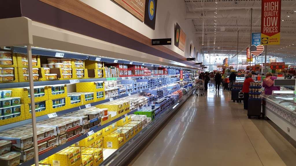 Lidl | 420 MacDade Boulevard, Folsom, PA 19033, USA | Phone: (844) 747-5435