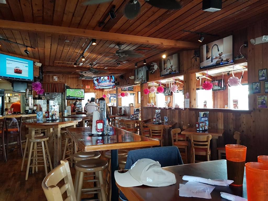 Hooters | 125 N Sykes Creek Blvd, Merritt Island, FL 32953, USA | Phone: (321) 449-0752