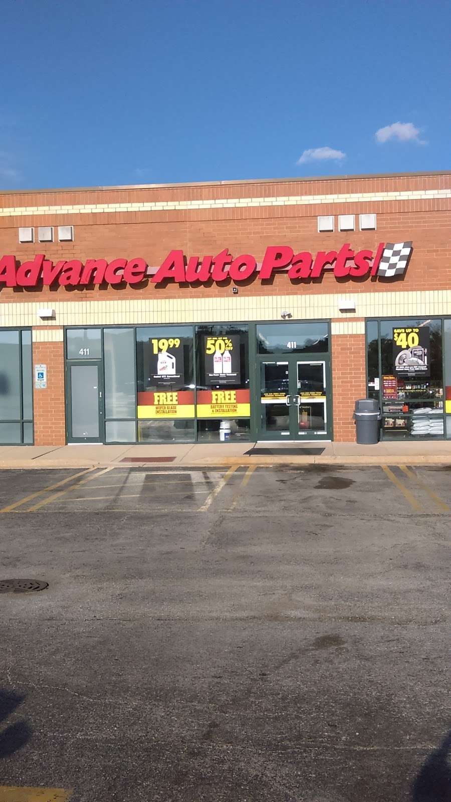 Advance Auto Parts | 411 E Geneva Rd, Carol Stream, IL 60188, USA | Phone: (630) 665-5797