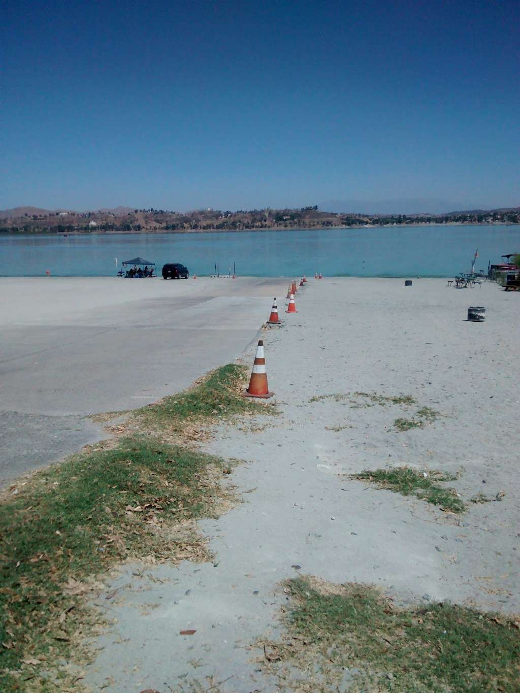 Crane Lakeside Park & RV Resort | 15980 Grand Ave, Lake Elsinore, CA 92530 | Phone: (951) 678-2112