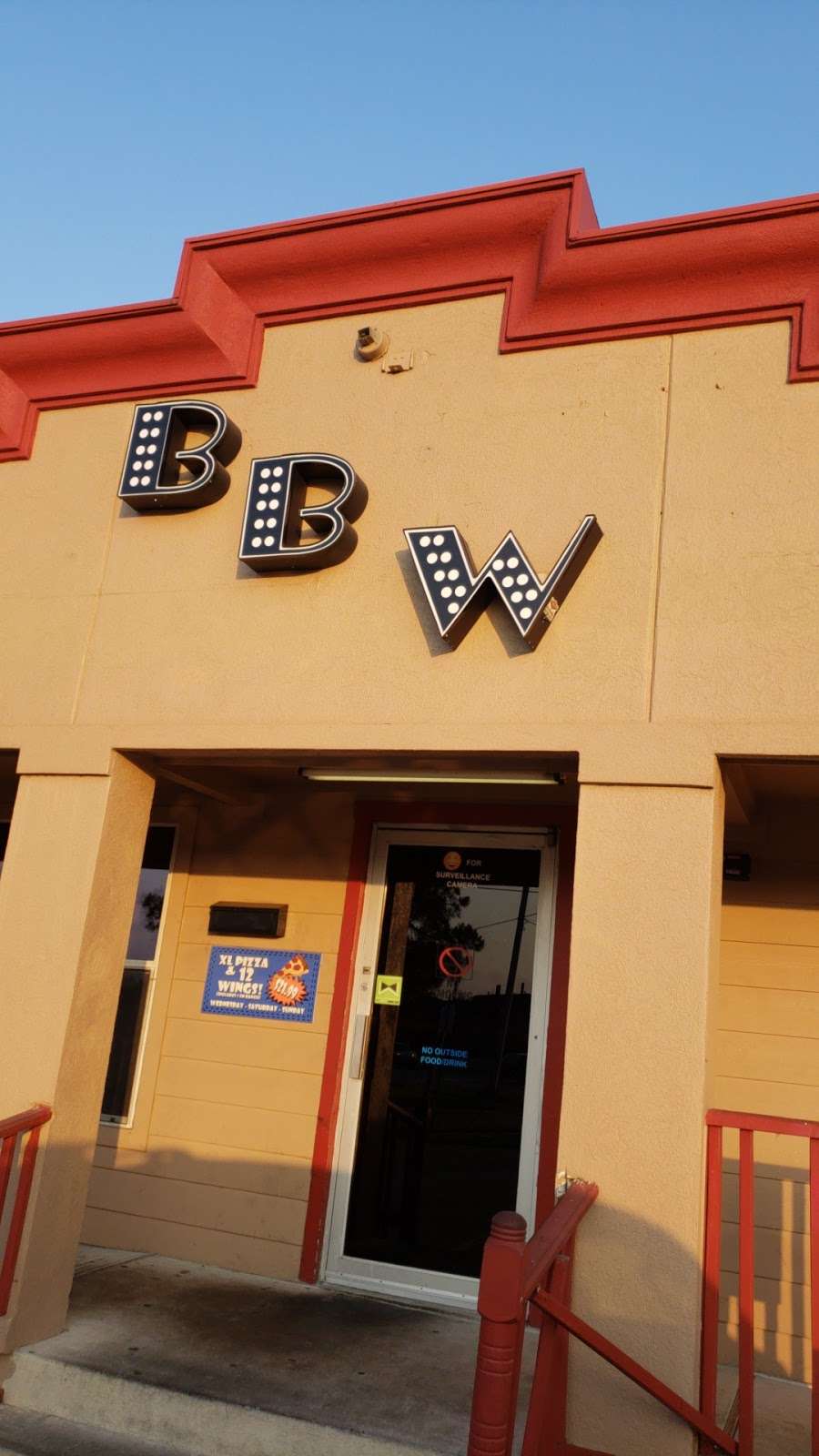 Broadway Buffalo Wing- Burke Rd | 2321 Burke Rd, Pasadena, TX 77502 | Phone: (713) 636-2410