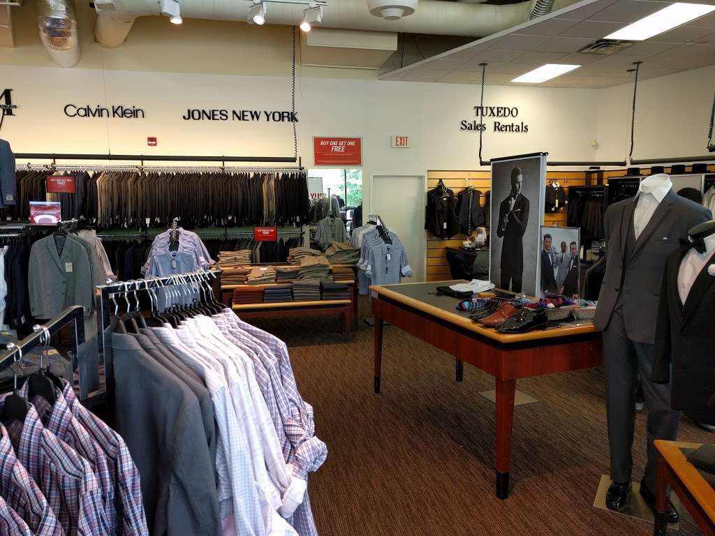 Mens Wearhouse | 950 Post Rd E, Westport, CT 06880, USA | Phone: (203) 226-9586