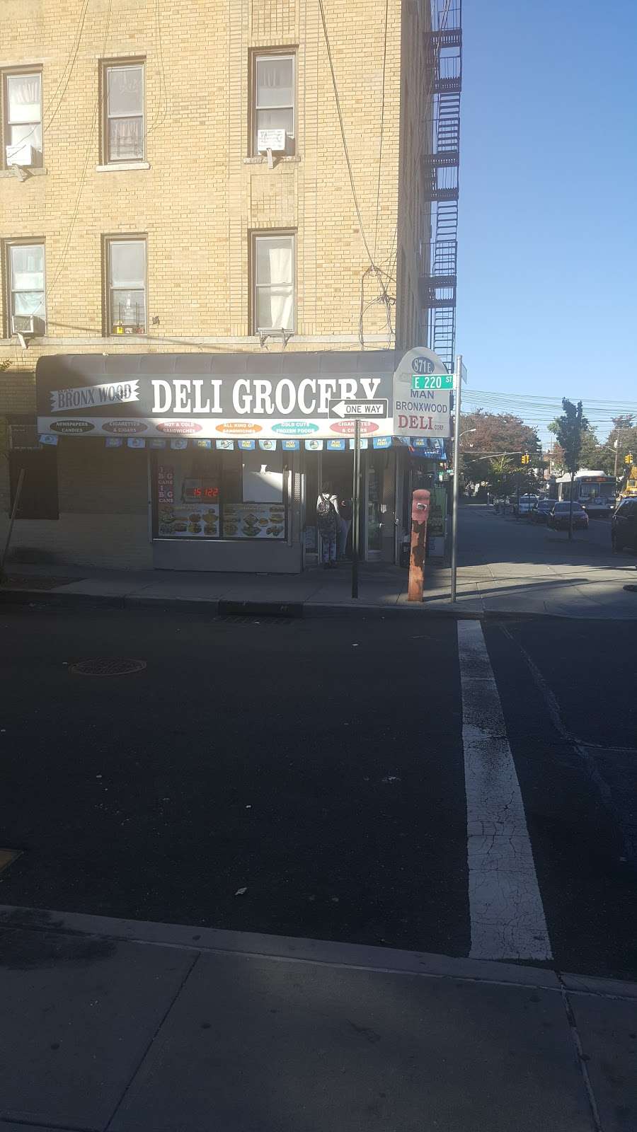 871 Bronx Wood Deli Inc | 871 E 220th St, The Bronx, NY 10467, USA | Phone: (718) 882-2300