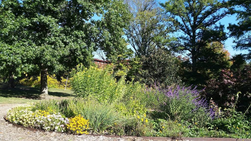 Braam Memorial Garden Gazebo | 5100 Arboretum Rd, Cincinnati, OH 45223, USA | Phone: (513) 357-2604