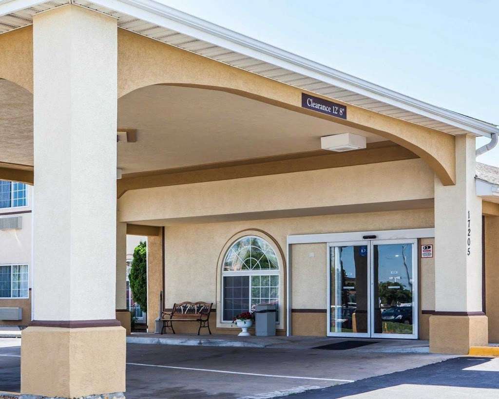 Quality Inn Belton - Kansas City South | 17205 US-71, Belton, MO 64012, USA | Phone: (816) 322-8700