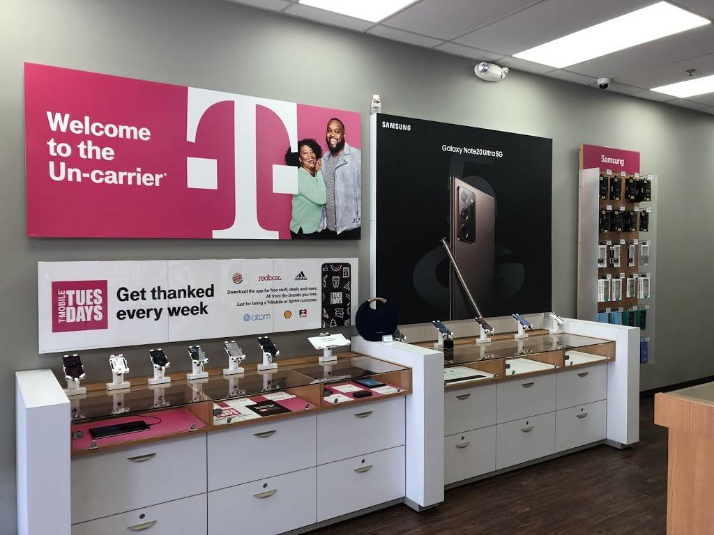 T-Mobile | 6317 Bee Caves Rd Ste 370, Austin, TX 78746, USA | Phone: (512) 829-0095