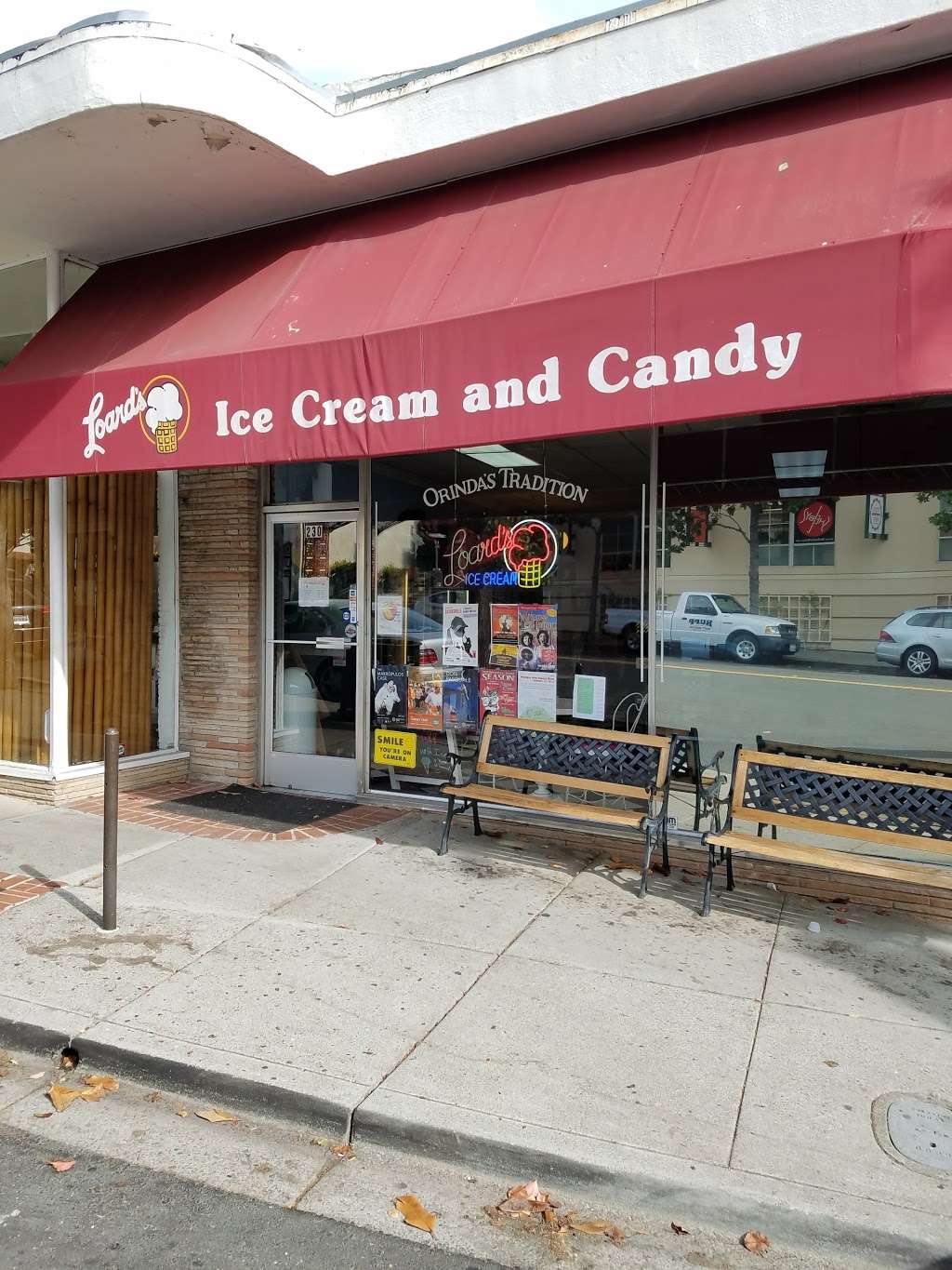 Loards Ice Cream and Candies Orinda | 230 Brookwood Rd, Orinda, CA 94563 | Phone: (925) 254-3434