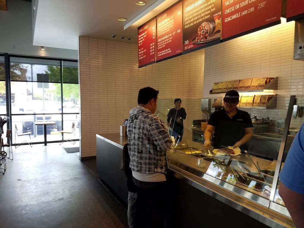 Chipotle Mexican Grill | 9901 San Pablo Ave, El Cerrito, CA 94530, USA | Phone: (510) 900-2658