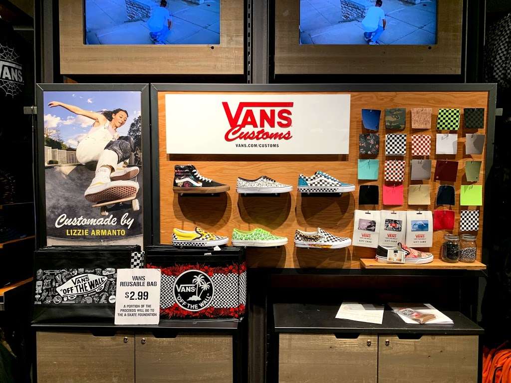 Vans | 334 Los Cerritos Center C8, Cerritos, CA 90703, USA | Phone: (562) 860-8860