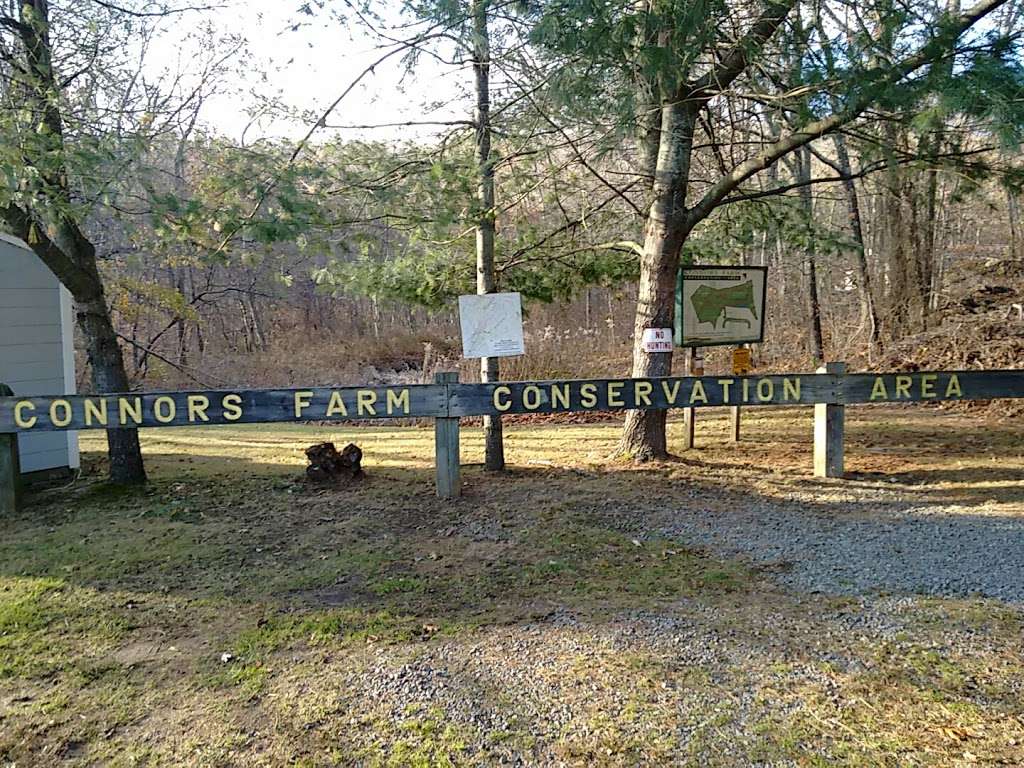 Connors Farm Trailhead | 24 Connors Farm Dr, Smithfield, RI 02917, USA