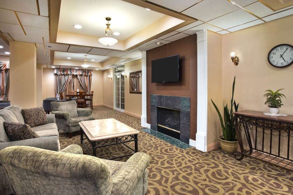 Holiday Inn Express & Suites Harrington (Dover Area) | 17271 S Dupont Hwy, Harrington, DE 19952 | Phone: (302) 398-8800