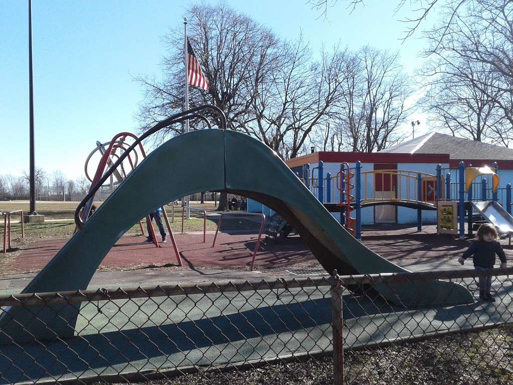 Hayes Memorial Playground | 9800 Roosevelt Blvd, Philadelphia, PA 19115, USA | Phone: (215) 685-0376