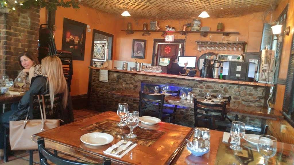 DParma Restaurant | 467 Shirley St, Winthrop, MA 02152, USA | Phone: (617) 846-5867